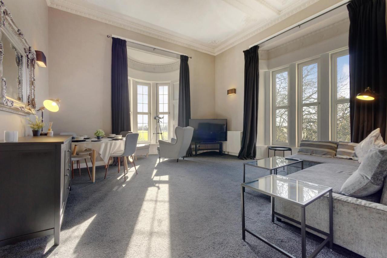 אייר Beautiful 2 To 3 Bed Apartment With Stunning Views! מראה חיצוני תמונה